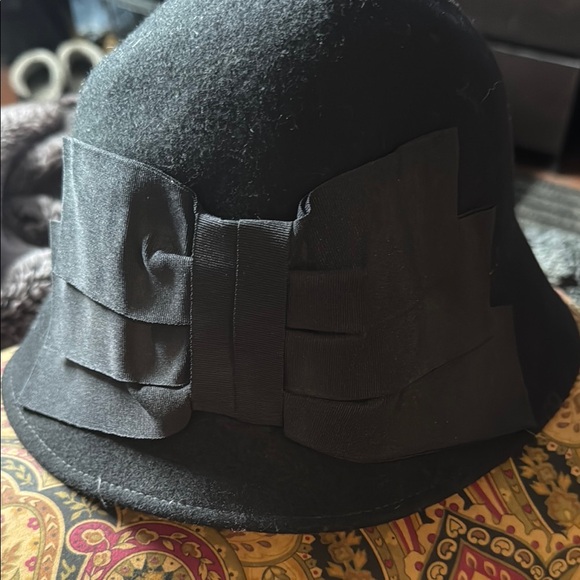 Other - Elegant Black Hat with Ribbon Bow